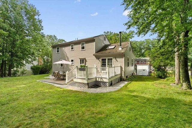 7 Caroline Dr, Milford, MA 01757
