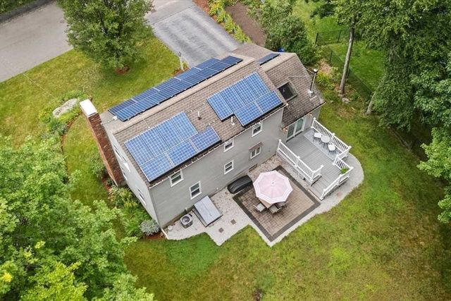 7 Caroline Dr, Milford, MA 01757