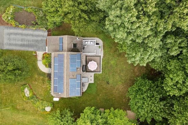 7 Caroline Dr, Milford, MA 01757