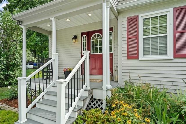 7 Caroline Dr, Milford, MA 01757