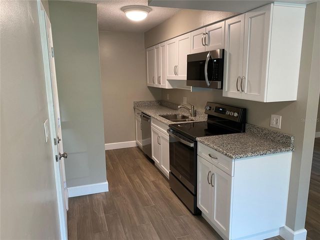 3052 UNKATERRI LANE, Orlando, FL 32806
