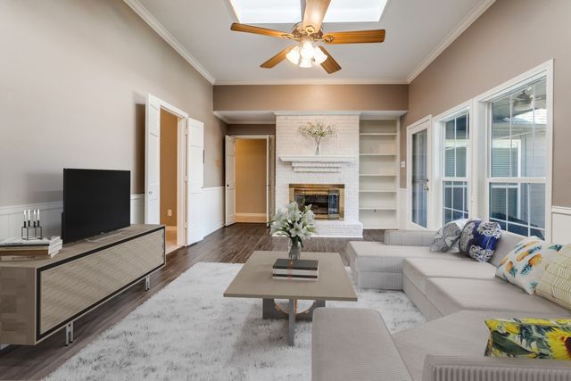 10127 Chisholm Trail, Dallas, TX 75243