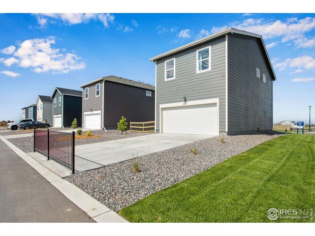 380 Tailholt Ave, Severance, CO 80550