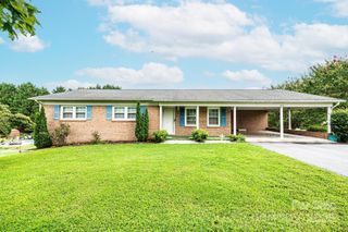 2541 Raintree Street, Connelly Springs, NC 28612