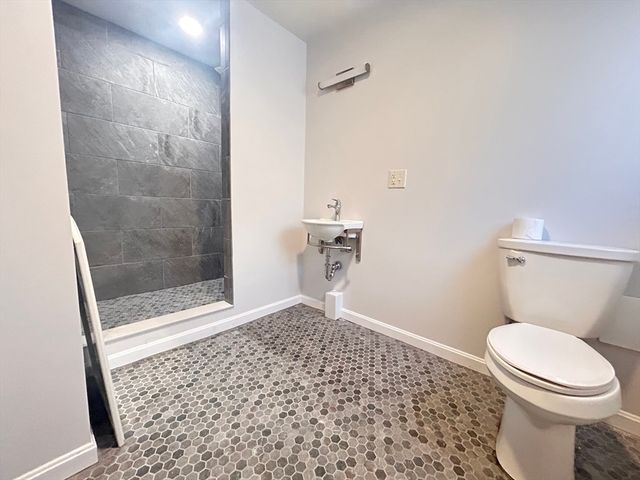 13 Elm Court 2, Easton, MA 02356