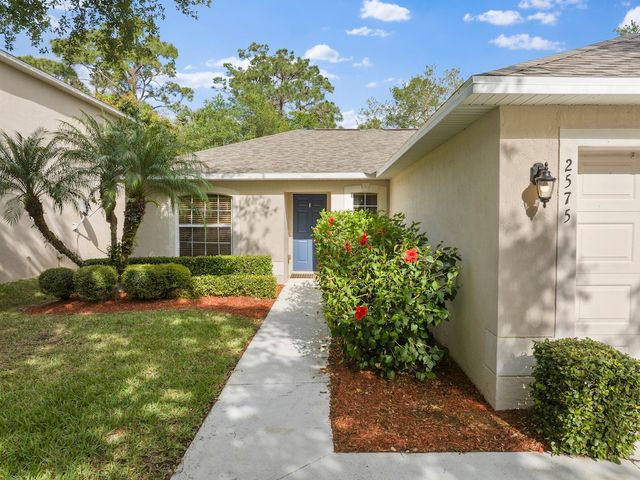 2575 12th Square SW, Vero Beach, FL 32968