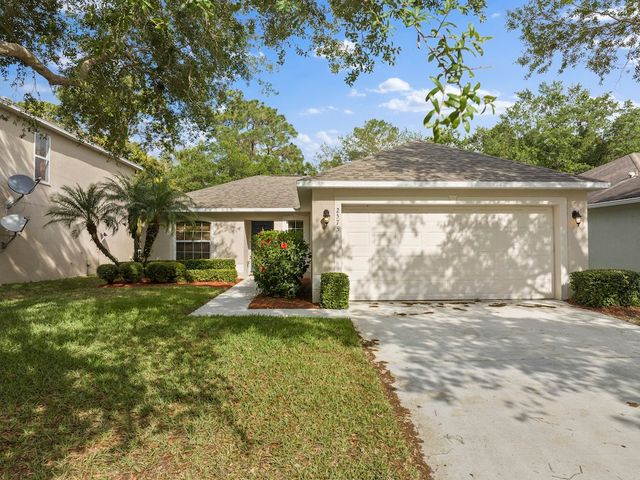 2575 12th Square SW, Vero Beach, FL 32968