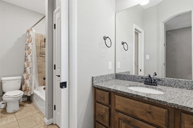 1617 Hawthorne Street, Cleburne, TX 76033