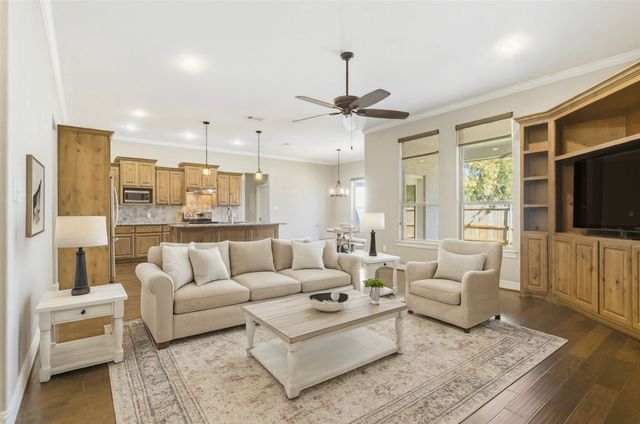 1617 Hawthorne Street, Cleburne, TX 76033