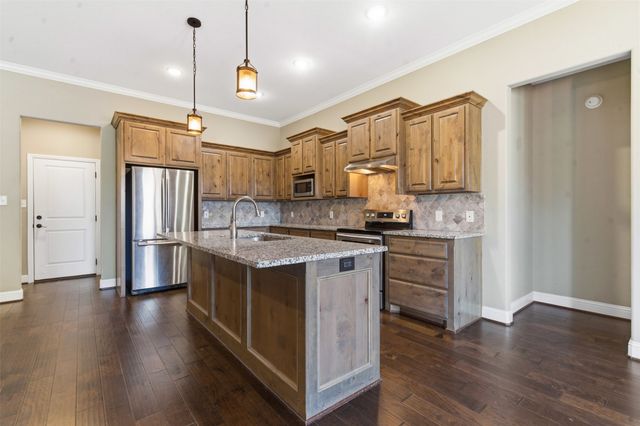 1617 Hawthorne Street, Cleburne, TX 76033