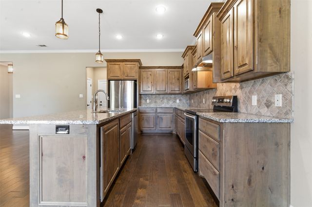 1617 Hawthorne Street, Cleburne, TX 76033