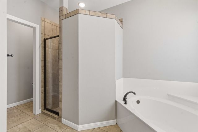 1617 Hawthorne Street, Cleburne, TX 76033