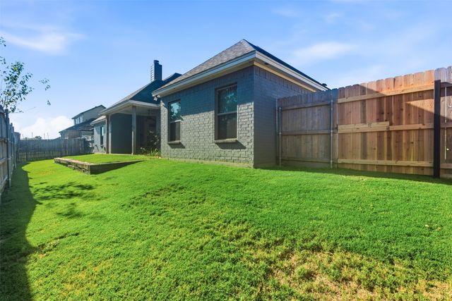 1617 Hawthorne Street, Cleburne, TX 76033