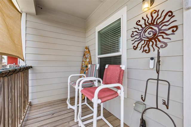 710 35th Street, Galveston, TX 77550