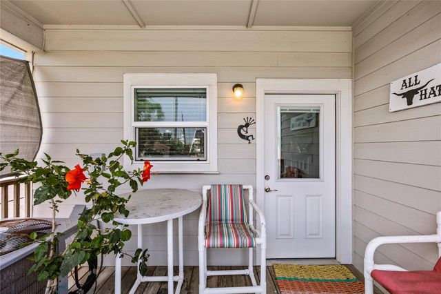 710 35th Street, Galveston, TX 77550