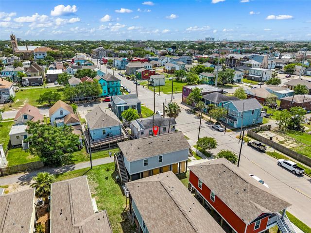 710 35th Street, Galveston, TX 77550
