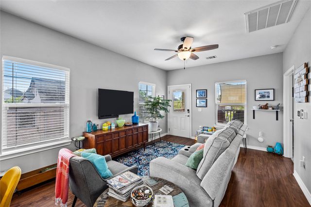 710 35th Street, Galveston, TX 77550