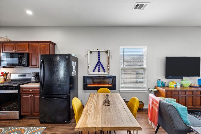 710 35th Street, Galveston, TX 77550