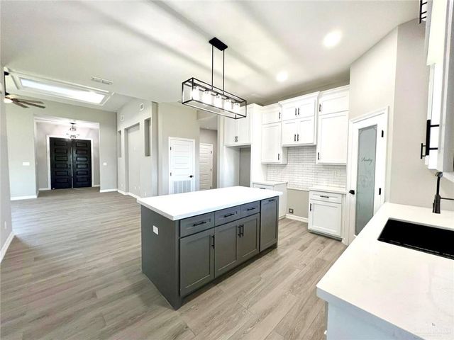 612 Yoli Lane, Donna, TX 78537