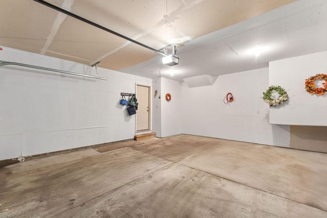 2606 Waterfall Way NW, Prior Lake, MN 55372