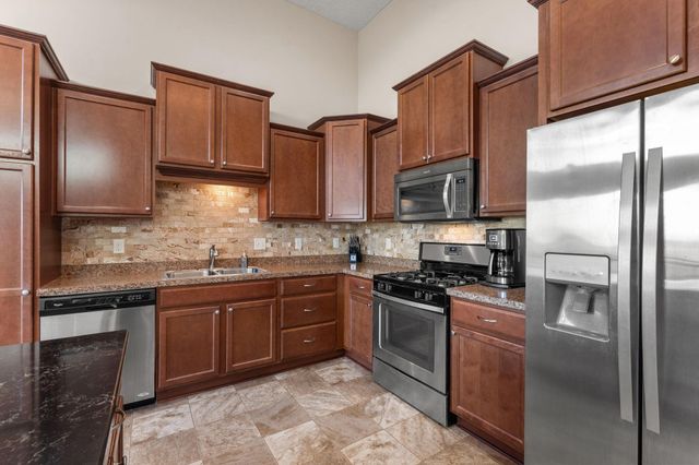 2606 Waterfall Way NW, Prior Lake, MN 55372