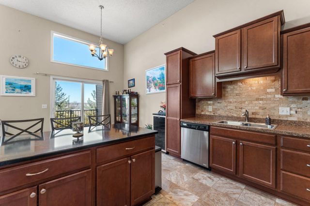 2606 Waterfall Way NW, Prior Lake, MN 55372