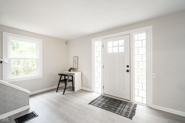 5540 Rockville Road, Indianapolis, IN 46224