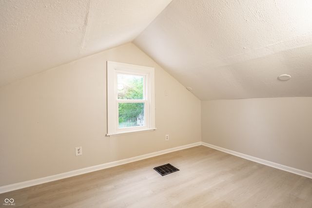 5540 Rockville Road, Indianapolis, IN 46224