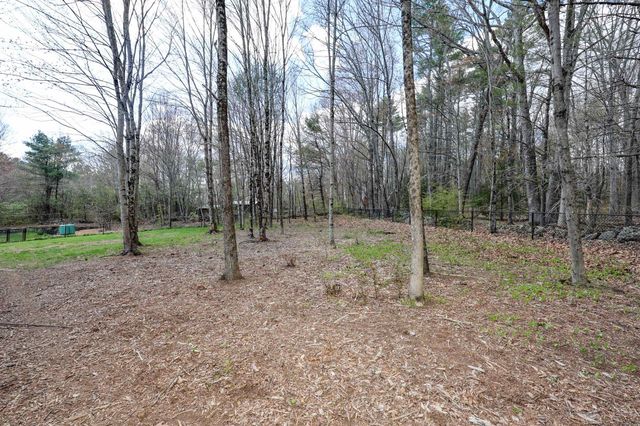 118 Harriman Hill Road, Raymond, NH 03077