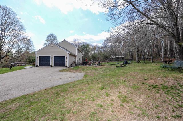 118 Harriman Hill Road, Raymond, NH 03077