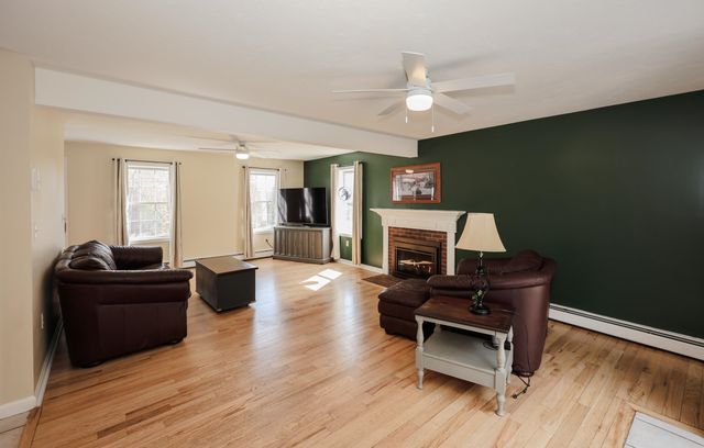118 Harriman Hill Road, Raymond, NH 03077