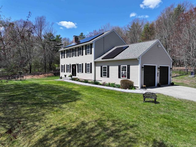 118 Harriman Hill Road, Raymond, NH 03077