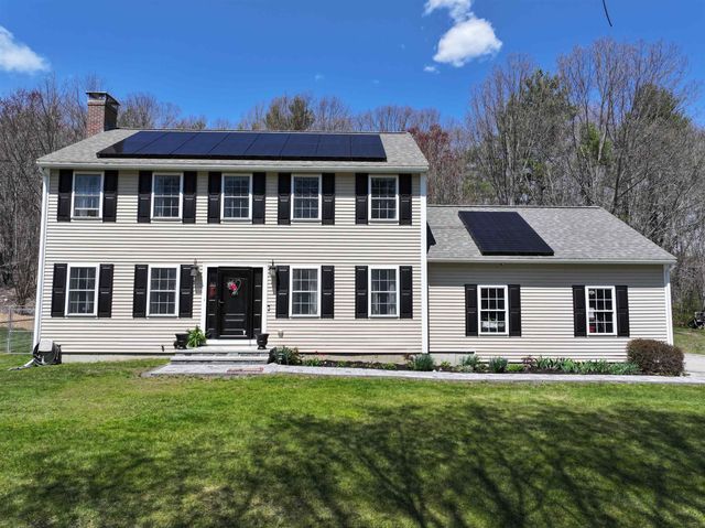 118 Harriman Hill Road, Raymond, NH 03077