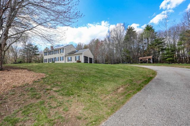 118 Harriman Hill Road, Raymond, NH 03077