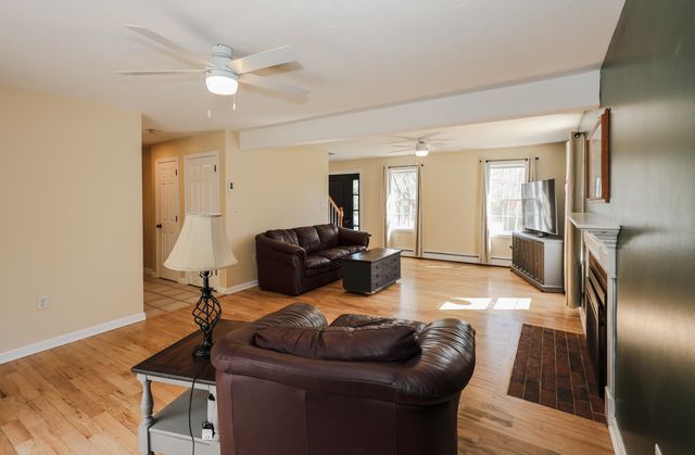 118 Harriman Hill Road, Raymond, NH 03077