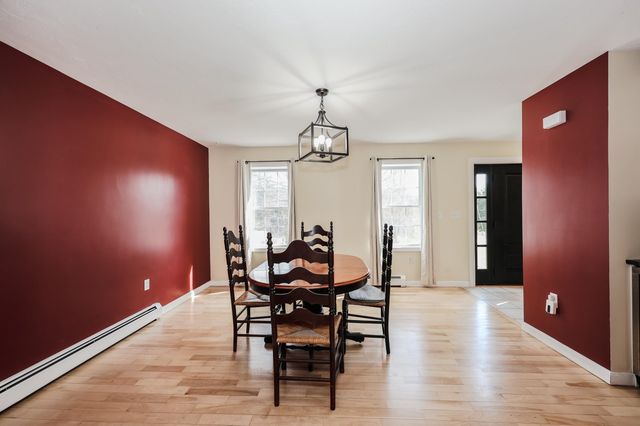 118 Harriman Hill Road, Raymond, NH 03077