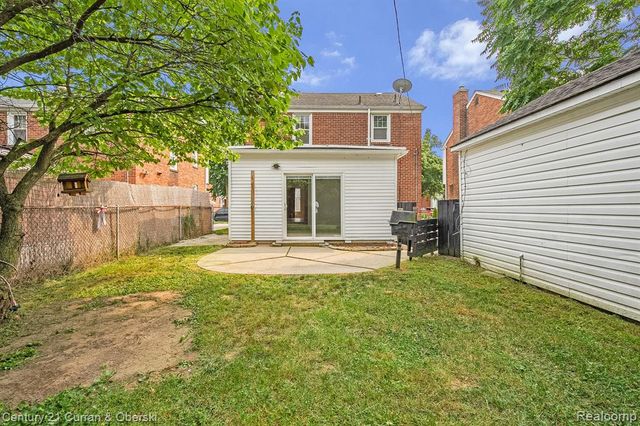 23828 Hollander Street, Dearborn, MI 48128