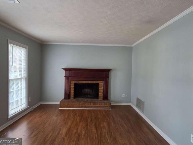 876 Indian Lake Drive NW, Lilburn, GA 30047