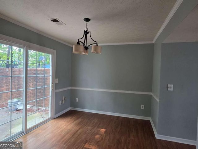 876 Indian Lake Drive NW, Lilburn, GA 30047