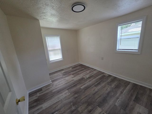 1311 N Forest Avenue, Springfield, MO 65802
