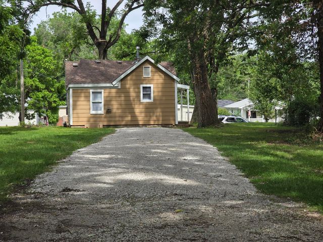 1311 N Forest Avenue, Springfield, MO 65802