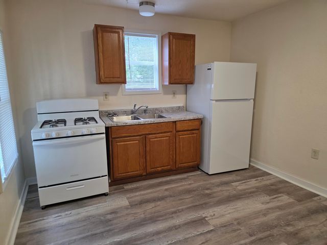 1311 N Forest Avenue, Springfield, MO 65802