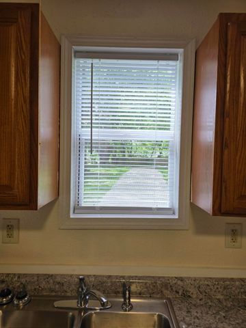 1311 N Forest Avenue, Springfield, MO 65802