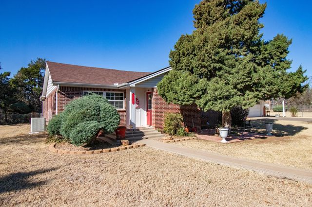 1900 Broadmoor Street, Amarillo, TX 79106