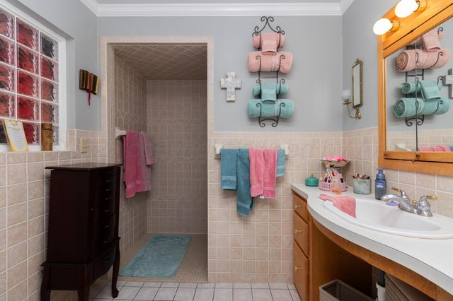 1900 Broadmoor Street, Amarillo, TX 79106