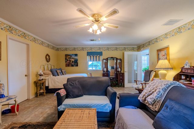 1900 Broadmoor Street, Amarillo, TX 79106