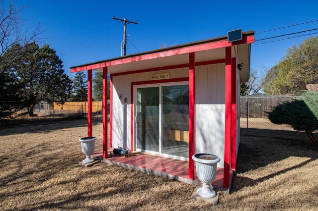 1900 Broadmoor Street, Amarillo, TX 79106