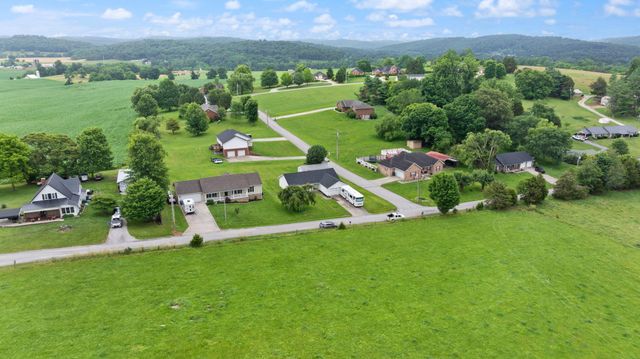 700 Jackson Road, Somerset, KY 42501