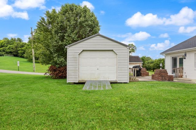 700 Jackson Road, Somerset, KY 42501