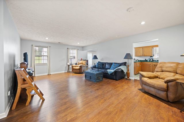 700 Jackson Road, Somerset, KY 42501